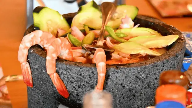 Molcajete con camarón de los Arbolitos de Cajeme. Foto FB Oficial