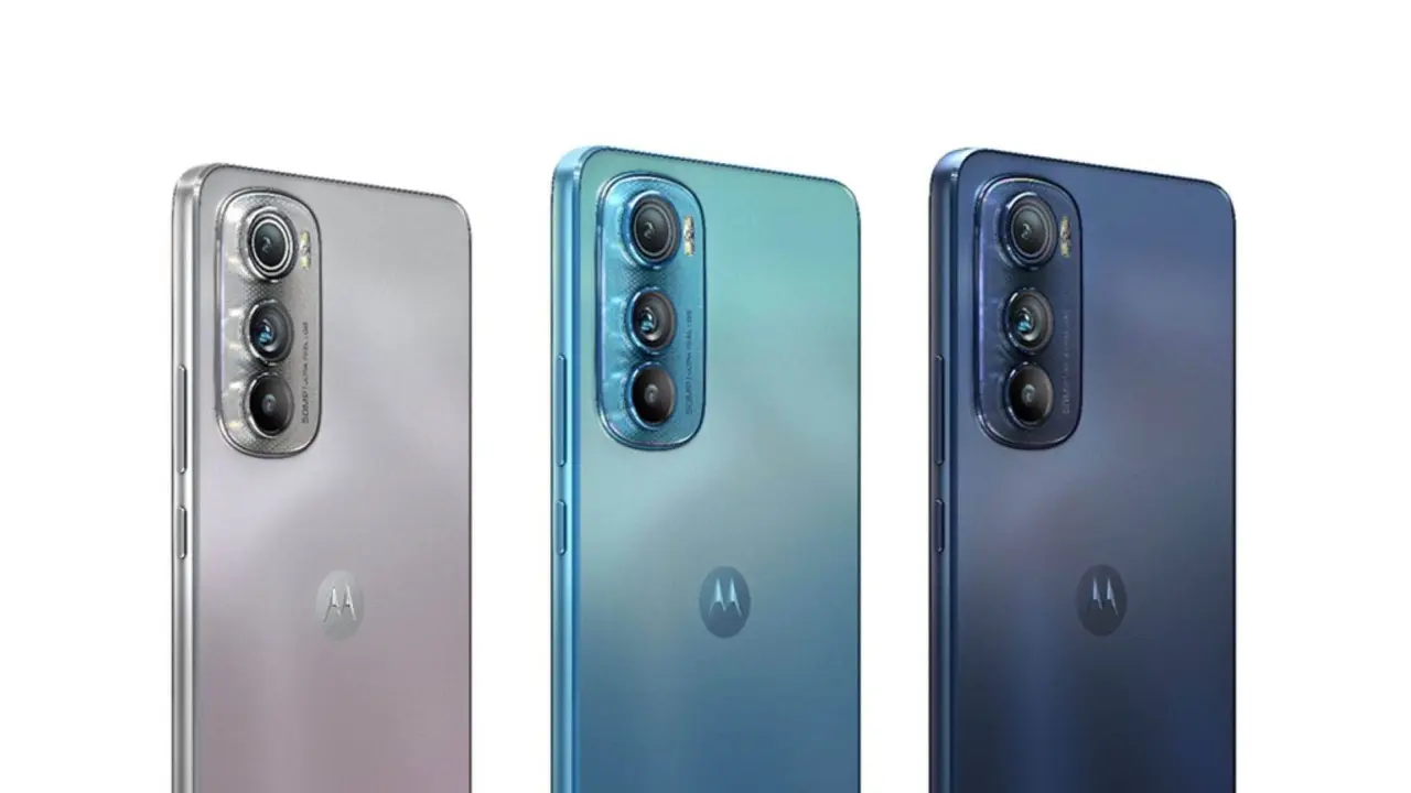 El Motorola Moto Edge 30 viene con una pantalla de OLED de 6,5 pulgadas con buen desempeño. Foto: Cortesía
