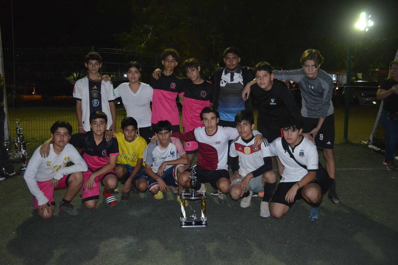 Más de 25 equipos en las categorías, infantil, Juvenil, A y B, participaron en la Copa de futbol “Unidos por la Paz”. Foto: Juan Madrigal
