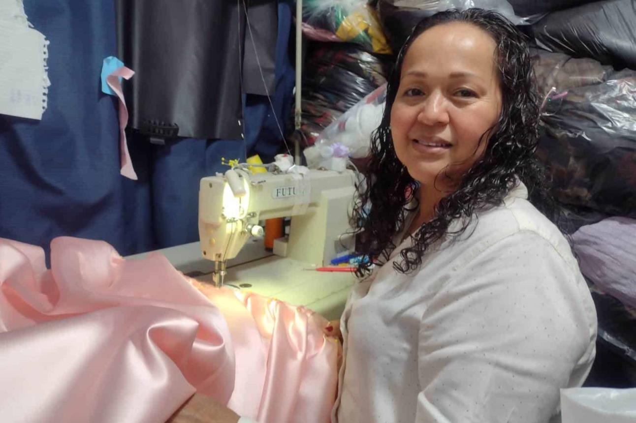 La modista Briceyda Moreno es un ejemplo de perseverancia en Alturas del Sur.