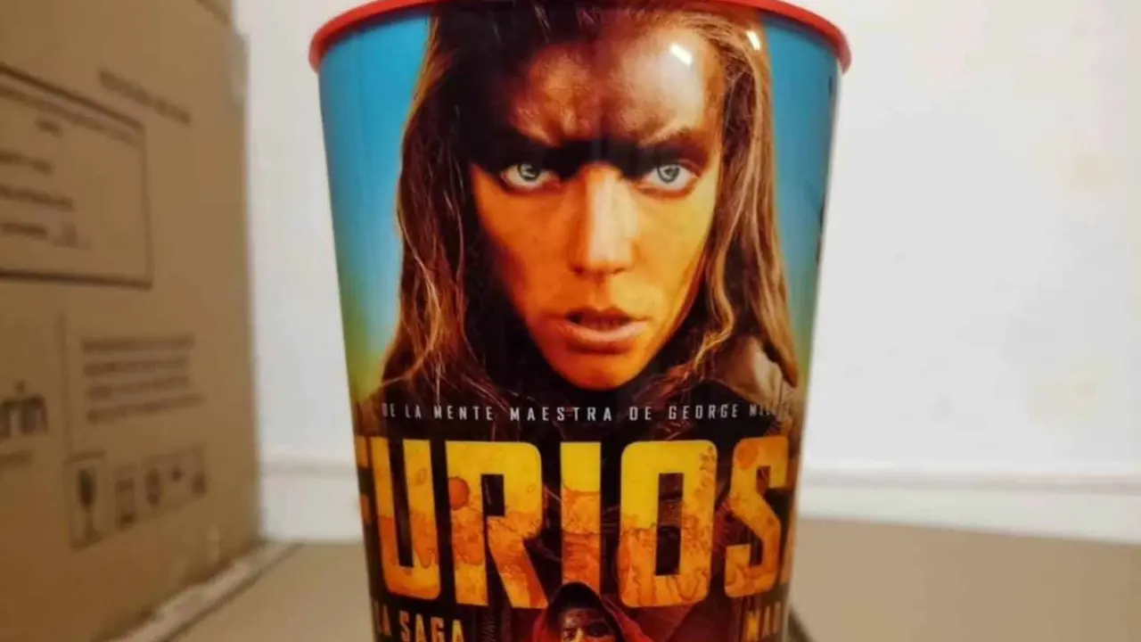 Cinemex tendrá un vaso de colección de la película Furiosa: de la saga Mad Max. Foto: Vasos de Cine y C.