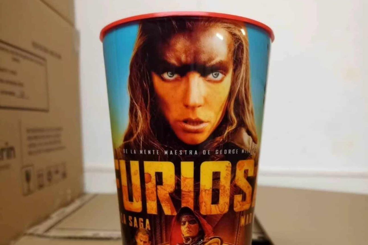 Cinemex tendrá un vaso de colección de la película Furiosa: de la saga Mad Max. Foto: Vasos de Cine y C.