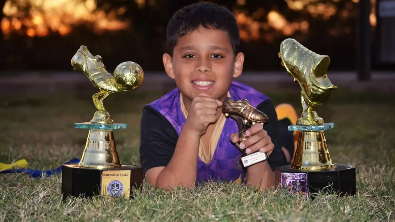 Heitian Israel Jacobo es un ejemplo de disciplina en el mundo del futbol.