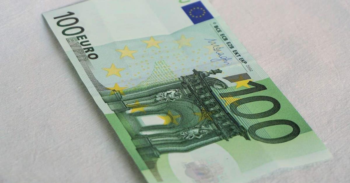 Precio del euro hoy viernes 19 de abril de 2024, en los bancos de México