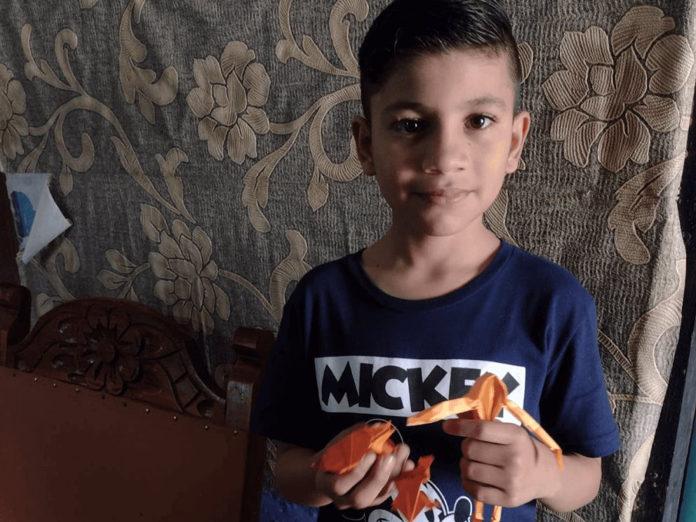 José Martín Espinoza es el joven genio del Origami en Navolato
