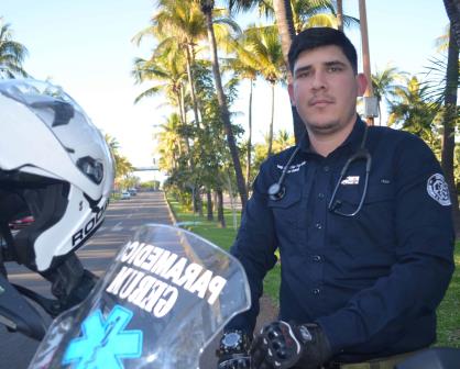 Julio César organiza a motoparamédicos para salvar vidas en Culiacán