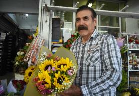 Entre pétalos y flores Celso Vázquez es heredero de una tradición familiar en Culiacán