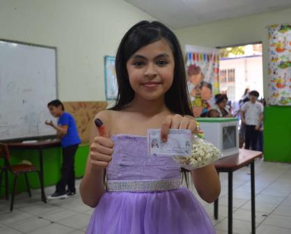 En la primaria, Esteban Flores en Culiacán, promueven la participación democrática desde la Infancia