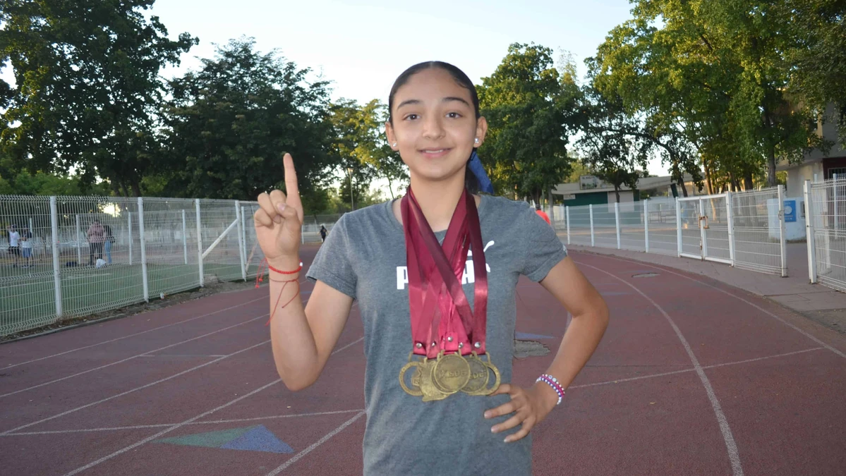 María Mercedes es una atleta dedicada y apasionada. Su determinación y talento la llevarán lejos en el mundo del atletismo. Foto: Juan Madrigal