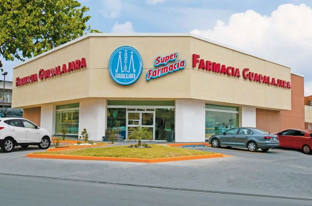 Ahorra a lo grande con los descuentos de Farmacias Guadalajara. Foto: Cortesía