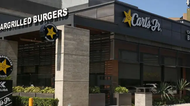 Faltan pocos días para la apertura de Carl’s Jr. en San Quintín. Foto: Cortesía