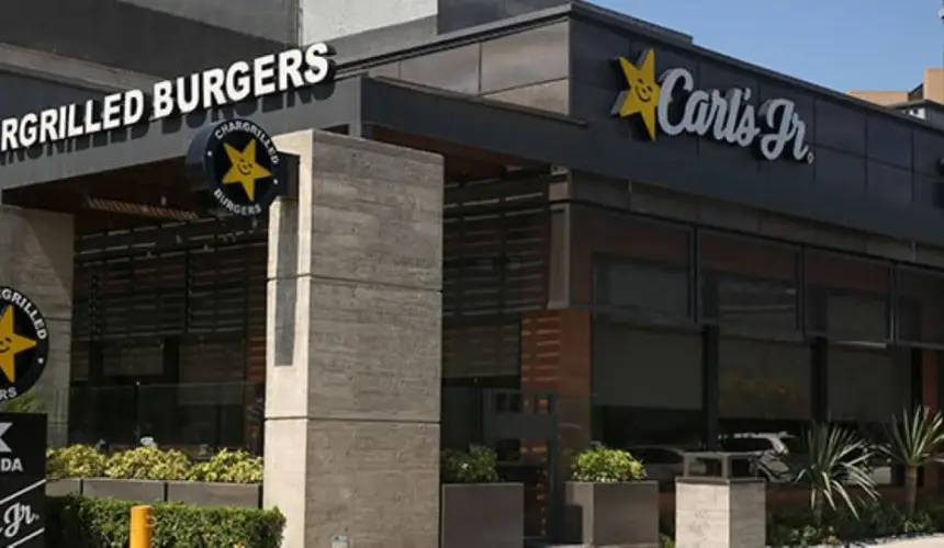 Faltan pocos días para la apertura de Carl’s Jr. en San Quintín. Foto: Cortesía