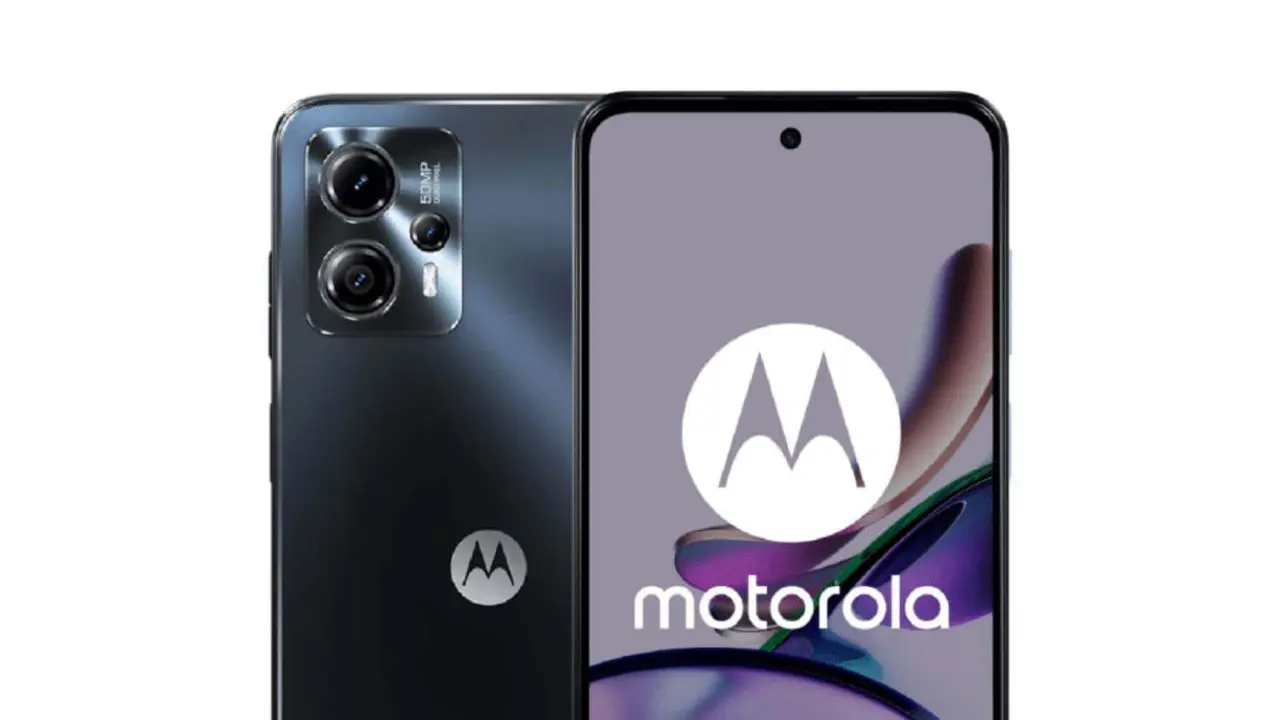 Smartphones Motorola con precio accesible en Liverpool. Foto: Cortesía
