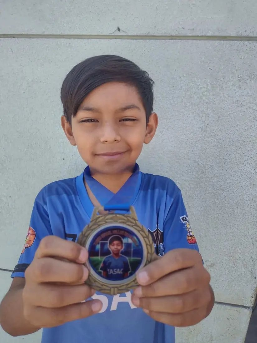 Tadeo se siente orgulloso de sus logros como futbolista.