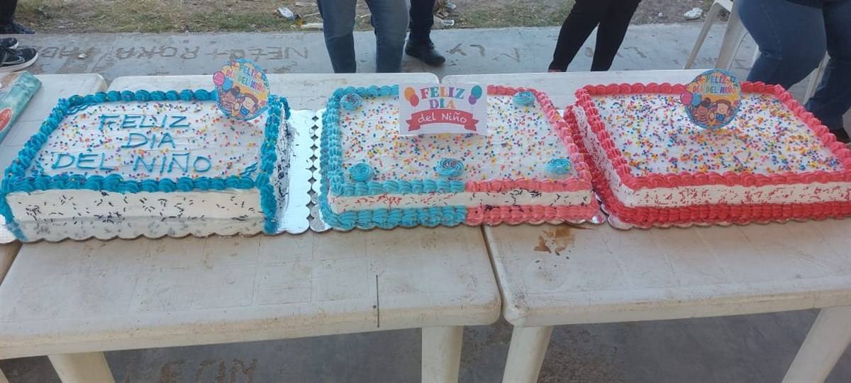 Pasteles, dulces y regalos para niñas y niños de Las Puentes, Villa Juárez