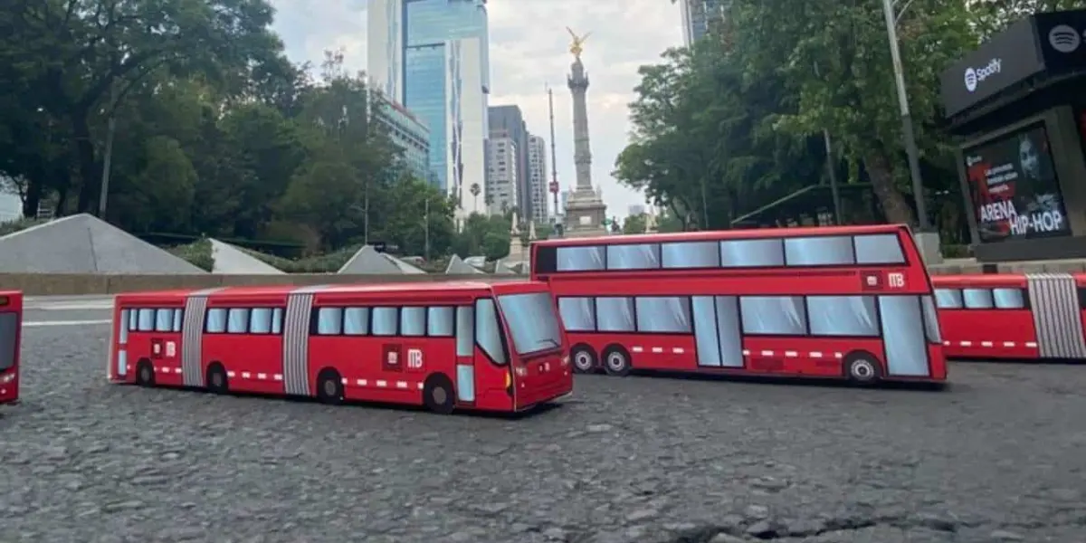 Los niños de la CDMX podrán recibir gratis un metrobusito, este 30 abril. Foto: Cortesía