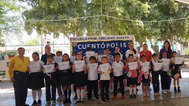 Niñas y niños creadores literarios de Villa Juárez
