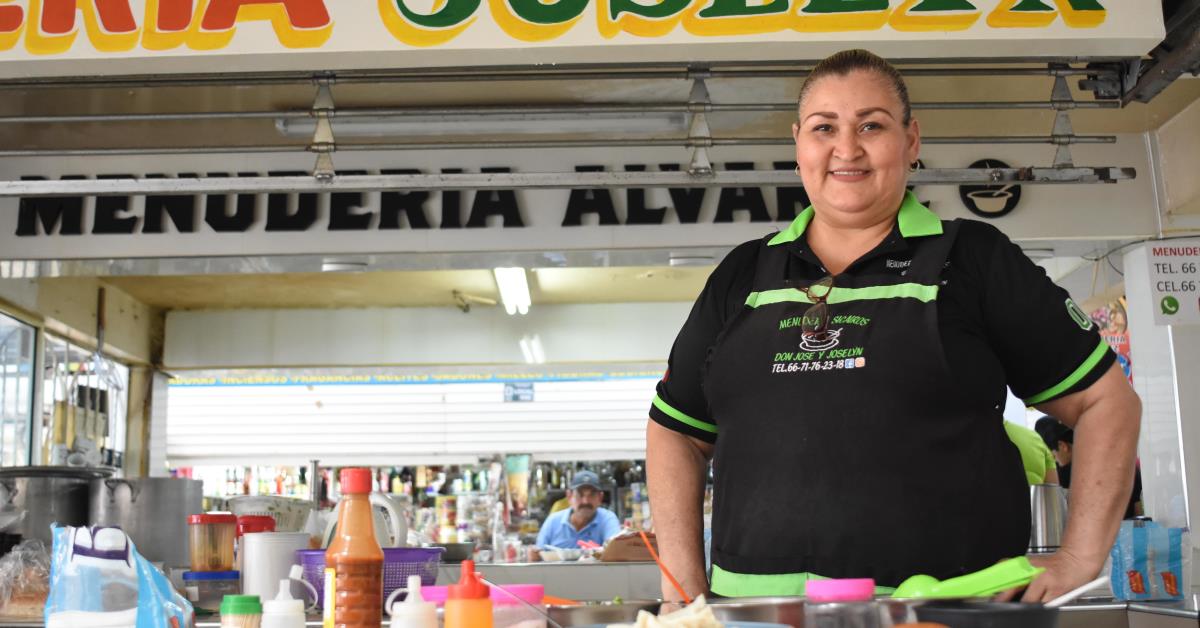 El menudo de Culiacán es una joya culinaria en el Mercadito Rafael Buelna