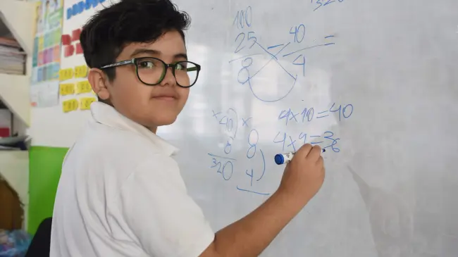 Lian Martínez Lizárraga es un pequeño genio de las matemáticas en Villaverde.