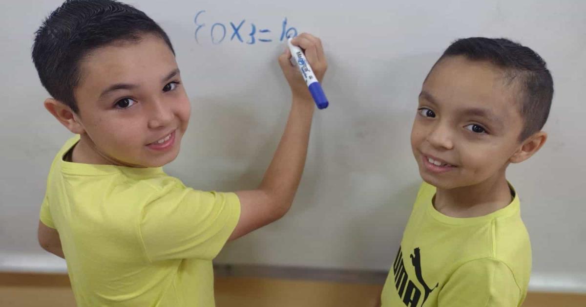 Jorge y Emiliano, dos hermanitos de Culiacán que se unen por el amor a las matemáticas