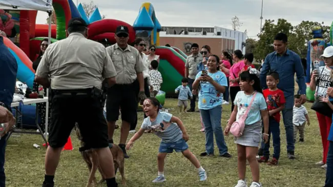 Sociedad conviviendo pacíficamente en Culiacán. Foto Construyendo Paz