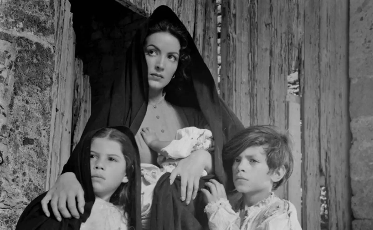 María Félix protagonizó Río Escondido, dirigida por Emiliano el Indio Fernández. Foto: Especial
