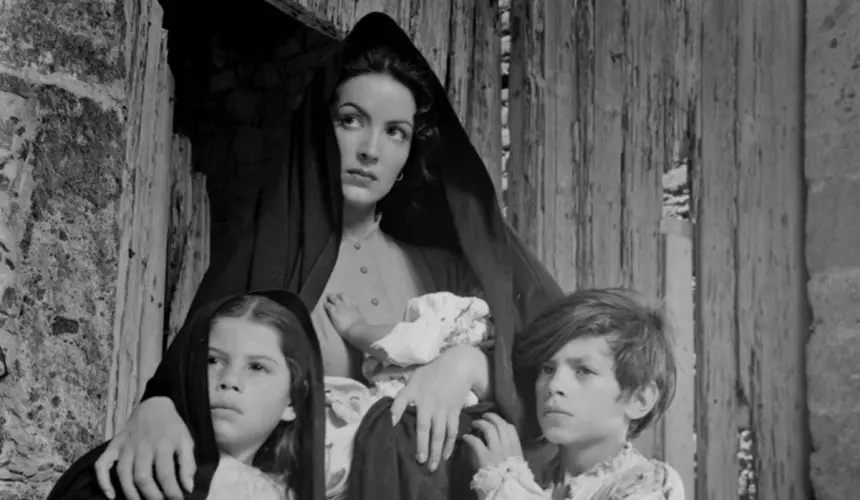 María Félix protagonizó Río Escondido, dirigida por Emiliano el Indio Fernández. Foto: Especial