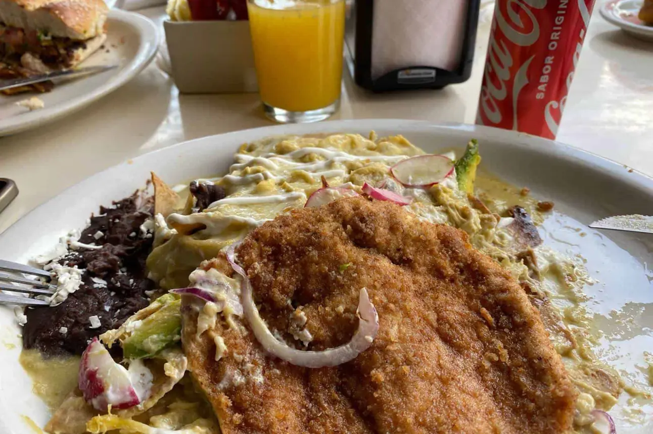 Local antojería en Pachuca, Hidalgo. Foto Emmanuel Contreras