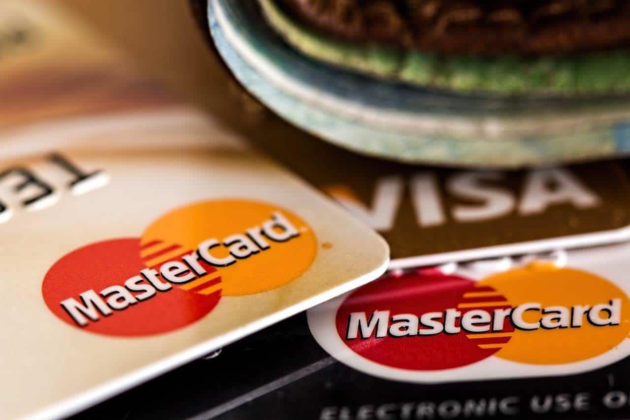 Consejos para usar tarjetas de crédito bien para jóvenes. Foto Pixabay