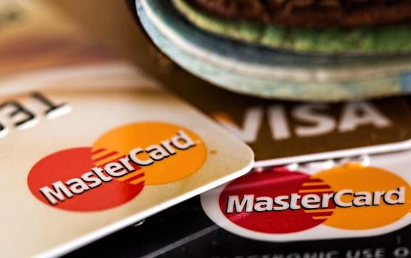 Todo lo que debes saber sobre tarjetas de crédito: Guía para jóvenes principiantes
