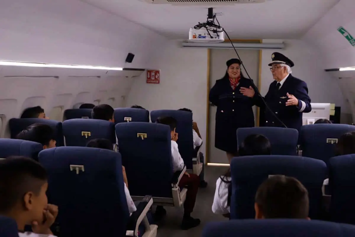 Hay visitas guiadas para el Bibloavión en Ciudad Juárez. 