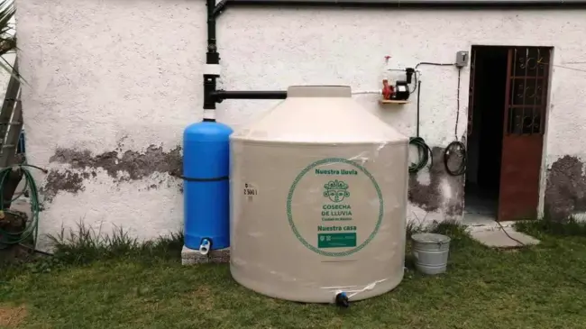 Cosechar el agua de la lluvia. Foto Sedema