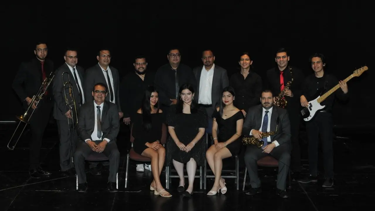 Enla Explanada del Edificio Central será la presentación de Ritmo Café Orquesta este martes 7 de mayo 2024.