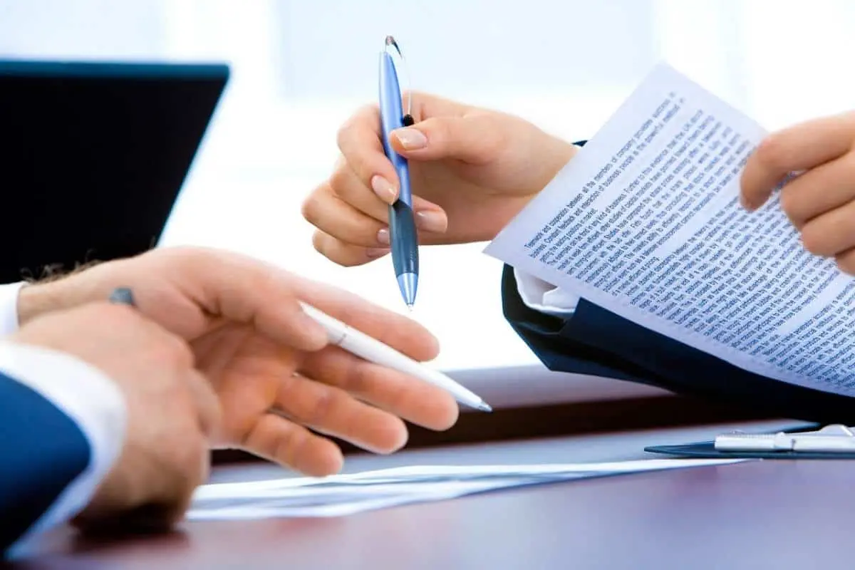 El finiquito es algo a tomar en cuenta antes de renunciar a tu trabajo. Foto: Pixabay