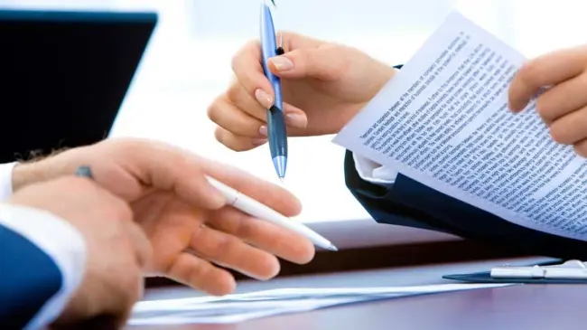 El finiquito es algo a tomar en cuenta antes de renunciar a tu trabajo. Foto: Pixabay