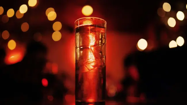 El estudio de Profeco analizó el contenido neto y de alcohol de los tequilas | Imagen: Brands&People