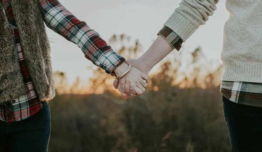 Día de las Madres; Mensajes para felicitar a tu esposa o pareja este 10 de mayo.