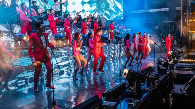 La Sonora Santanera con sus cumbias pondrá a bailar a los asistentes al concierto del Tlalpan, este fin de semana. Foto: Cortesía