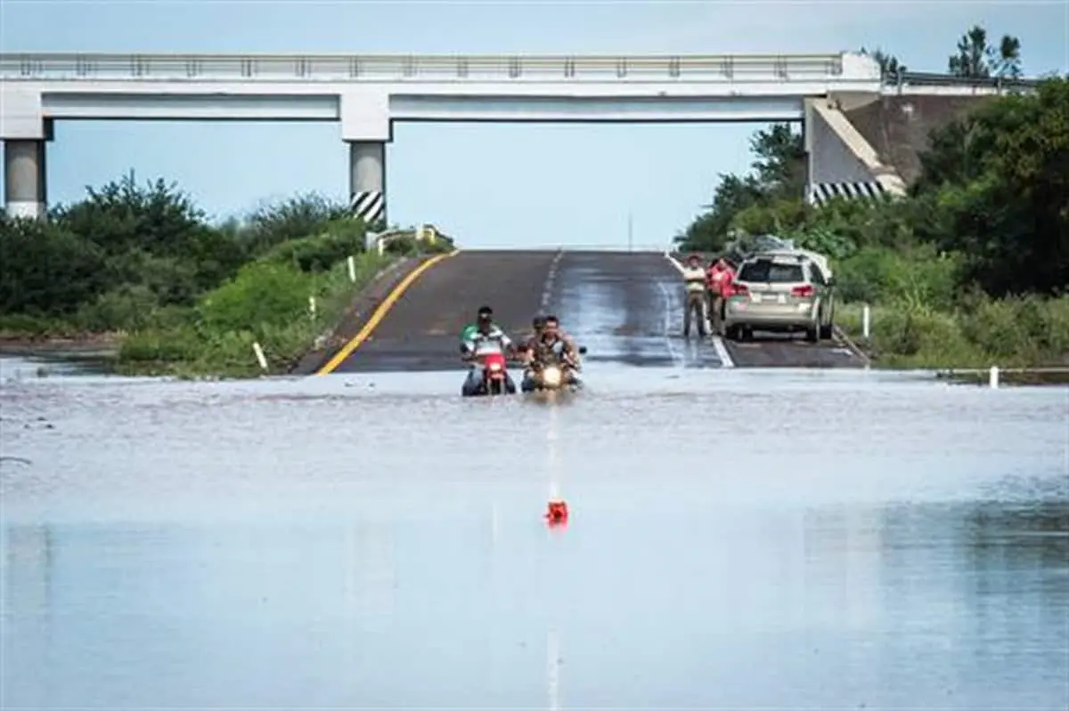 El fértil  valle de San Lorenzo se impacta por severas inundaciones de su río