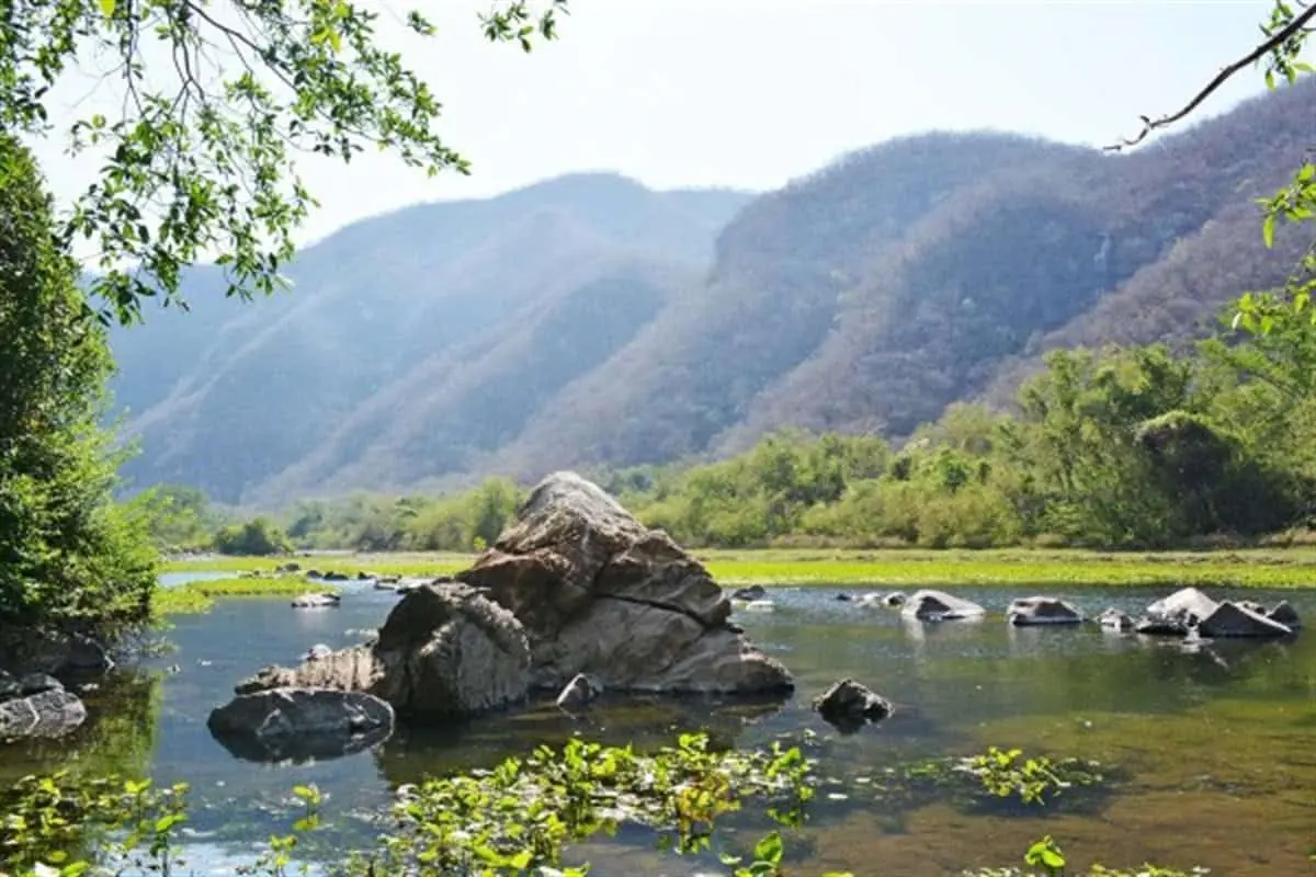 Río San Lorenzo cruzando el municipio de Cosalá, Sinaloa