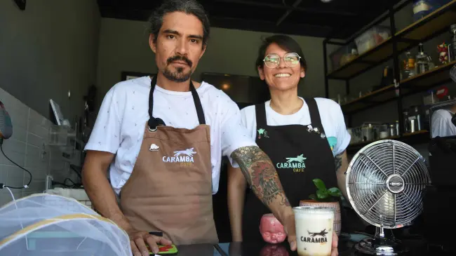 En Café Caramba Ana Cristina y Nacho te reciben para consentirte con un buen café. Foto: Lino Ceballos.