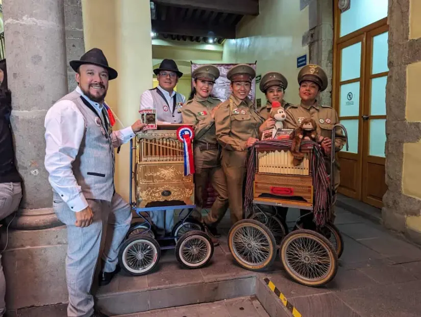 festival de organilleros en la Alameda Central