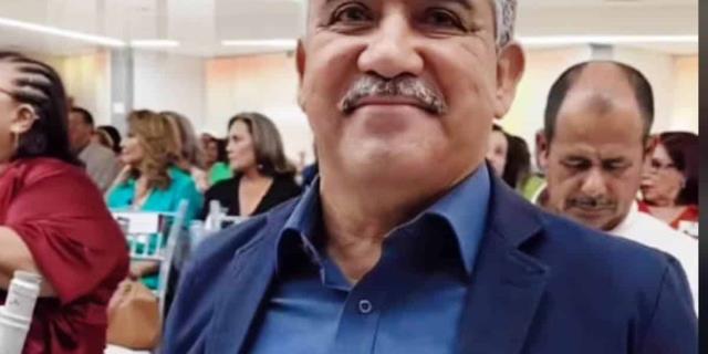 Sinaloa reconoce a maestros con 40 años de servicio con la presea "Ignacio Manuel Altamirano"