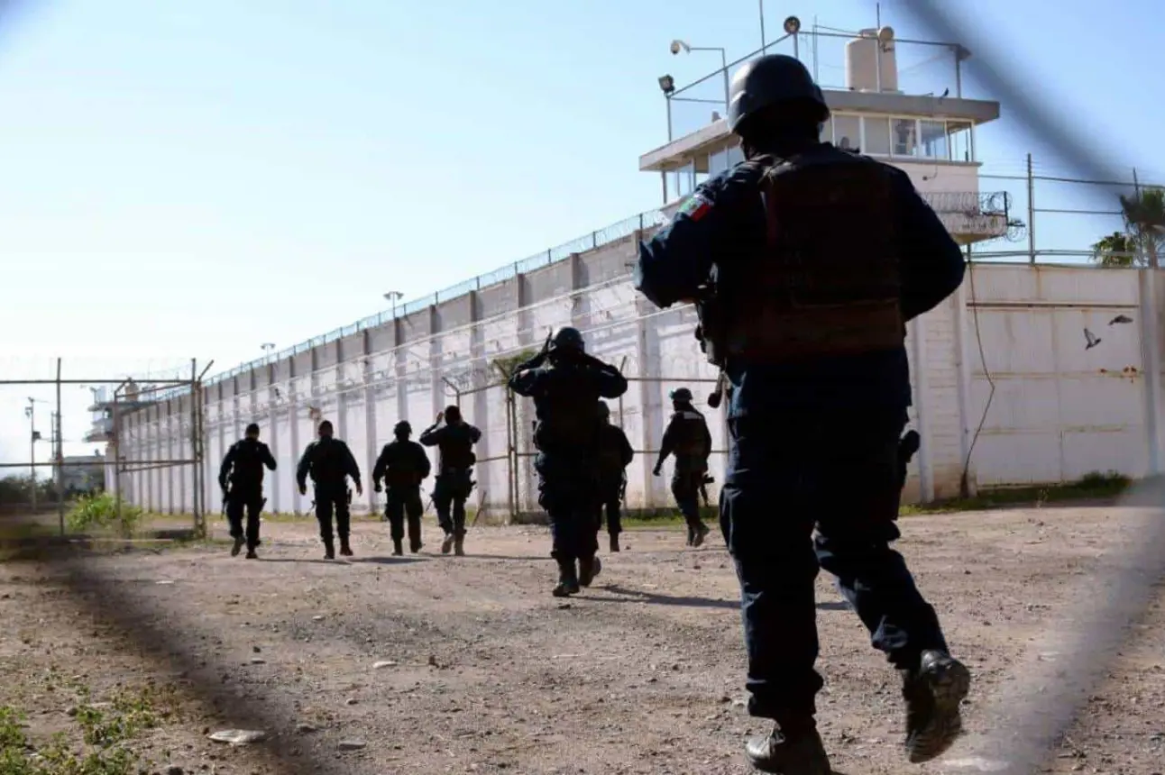 Aprovecha y sé custodios penitenciarios de Sinaloa