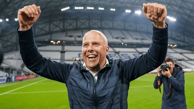 Será el primer club fuera de Países Bajos que dirija Arne Slot | Imagen: @Feyenoord