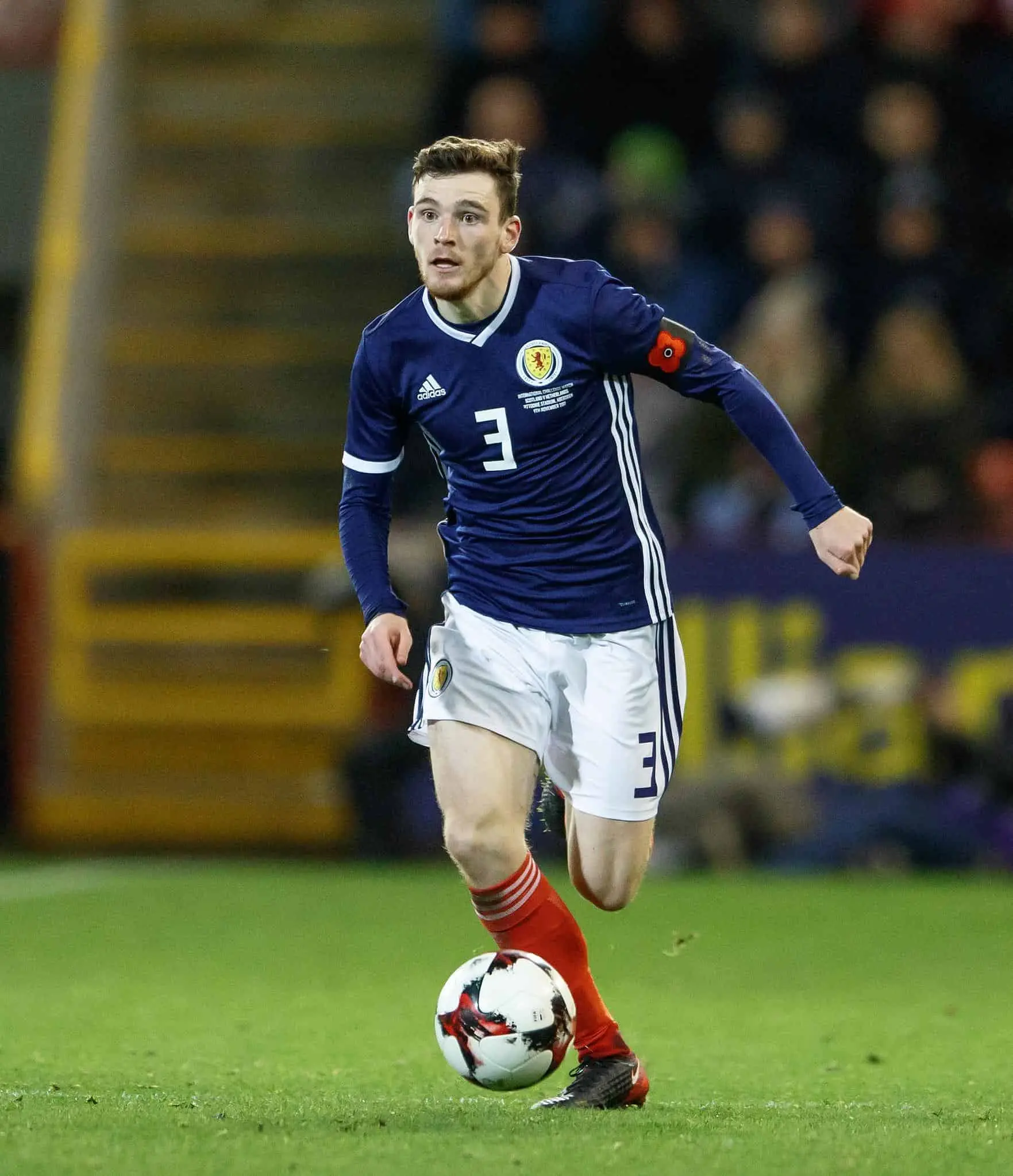 Andy Robertson es una de las figuras de Escocia| Imagen: The Sun Glasgow