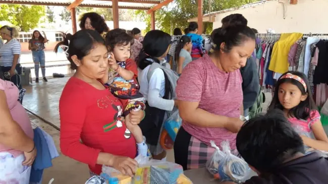 Gran estímulo para familias de trabajadores del campo el programa Vistiendo tu comunidad