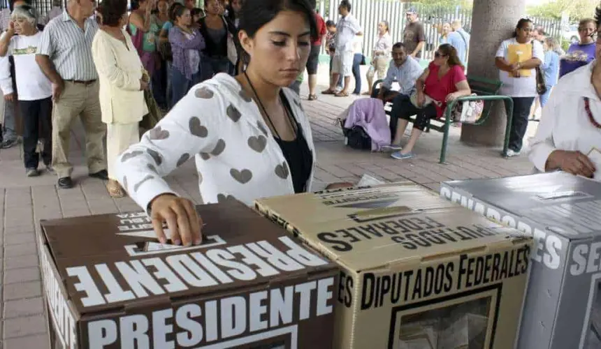 Jóvenes mexicanos llegó el momento de votar. Foto IBERO