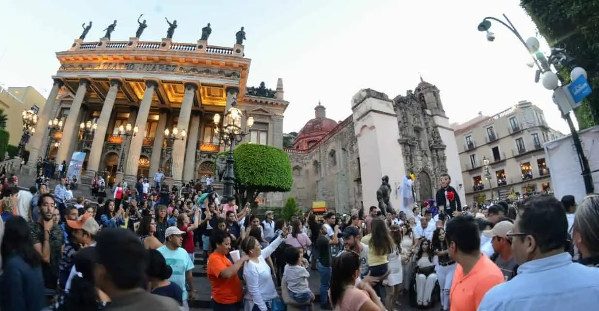 Turistas en Guanajuato. Foto El Informador del Rincón