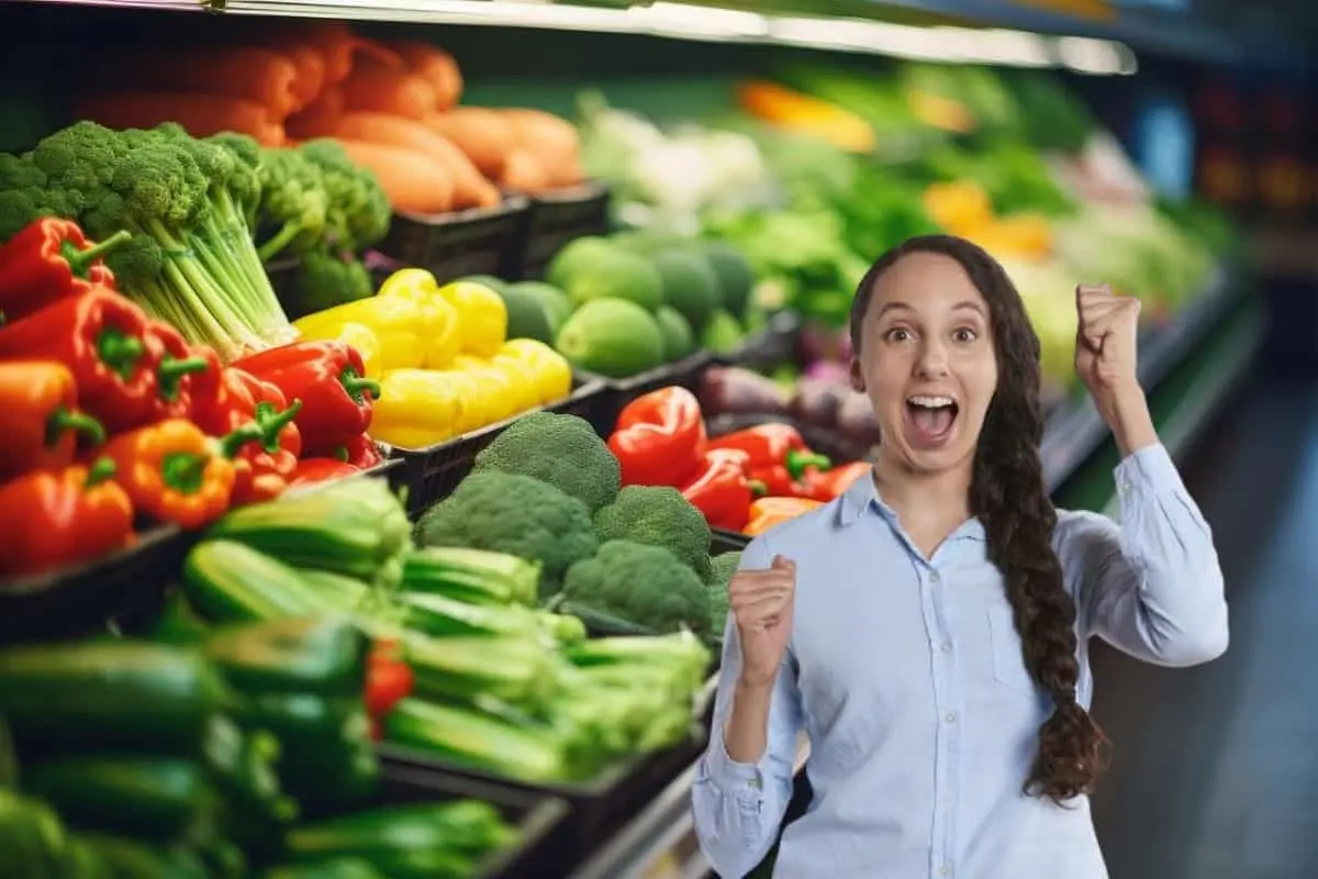 En el Martes de Frescura de Walmart encontrarás ofertas en frutas y verduras, así como carnes y pescados.